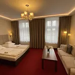 Zamek * Chałupki