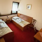 Zamek Hotel *